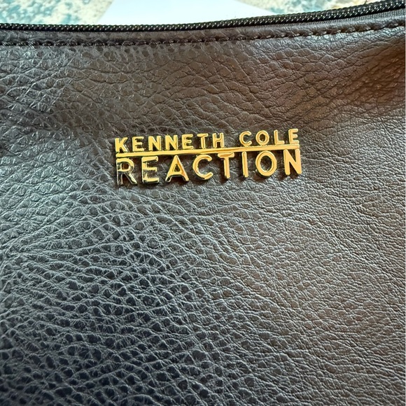 Vintage Kenneth Cole Reaction Black Faux Leather Shoulder Bag - Picture 4 of 8